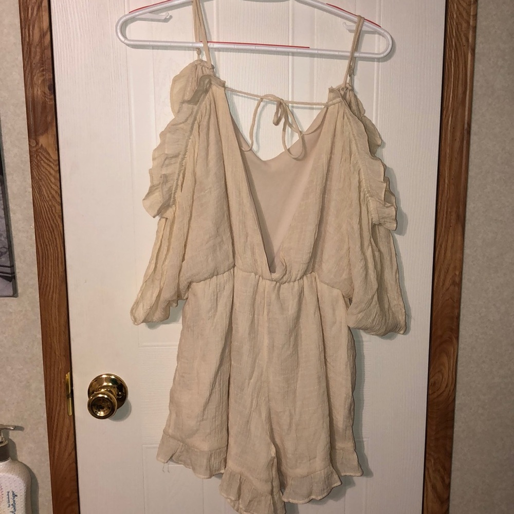Romper - Picture 2 of 2